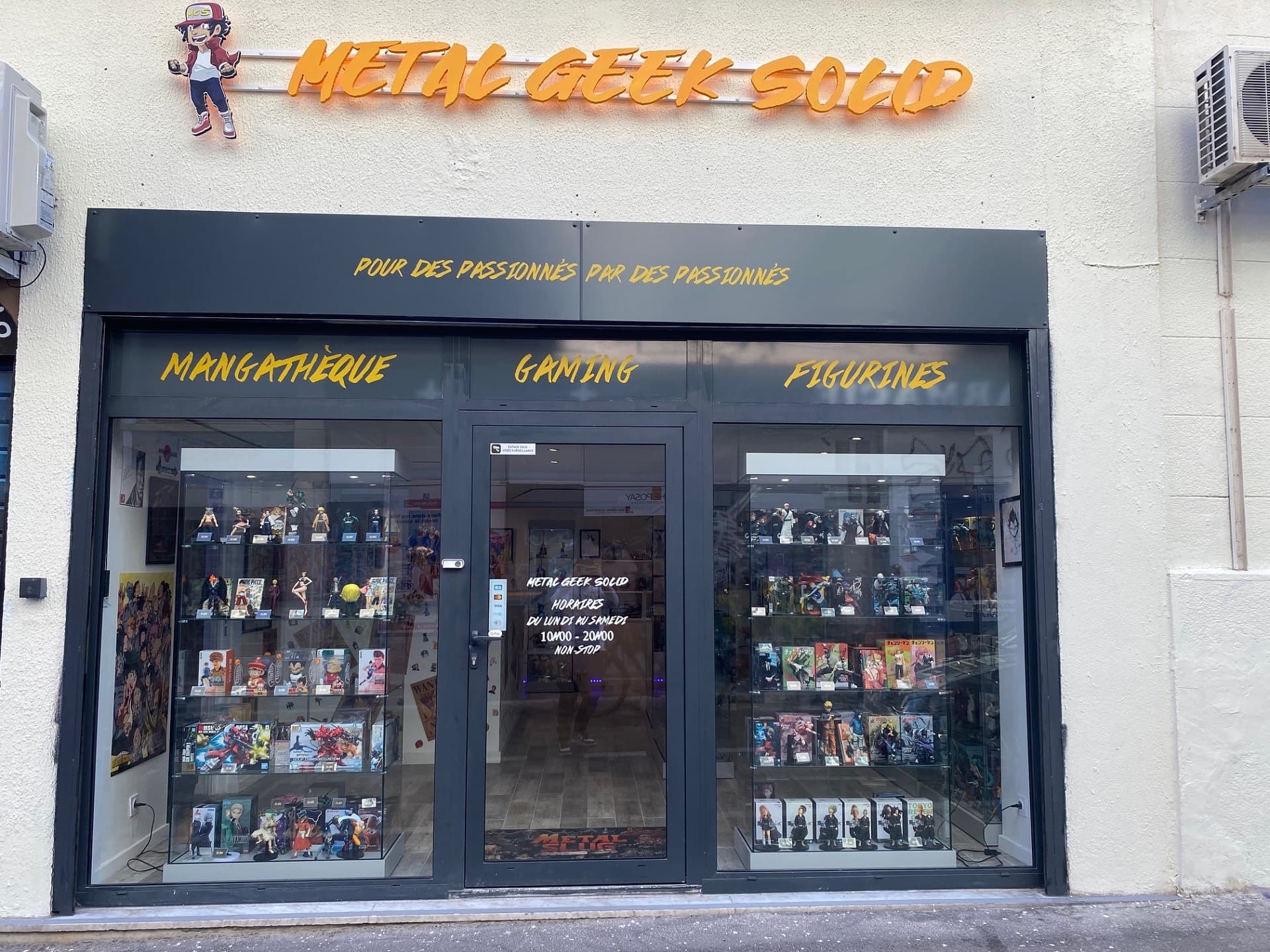 Devanture Metal Geek Solid