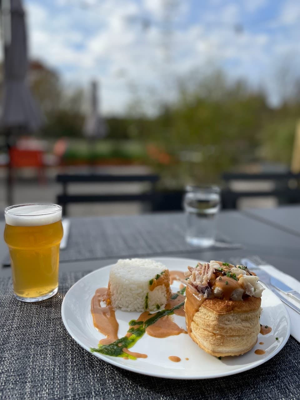 Déjeuner en terrasse