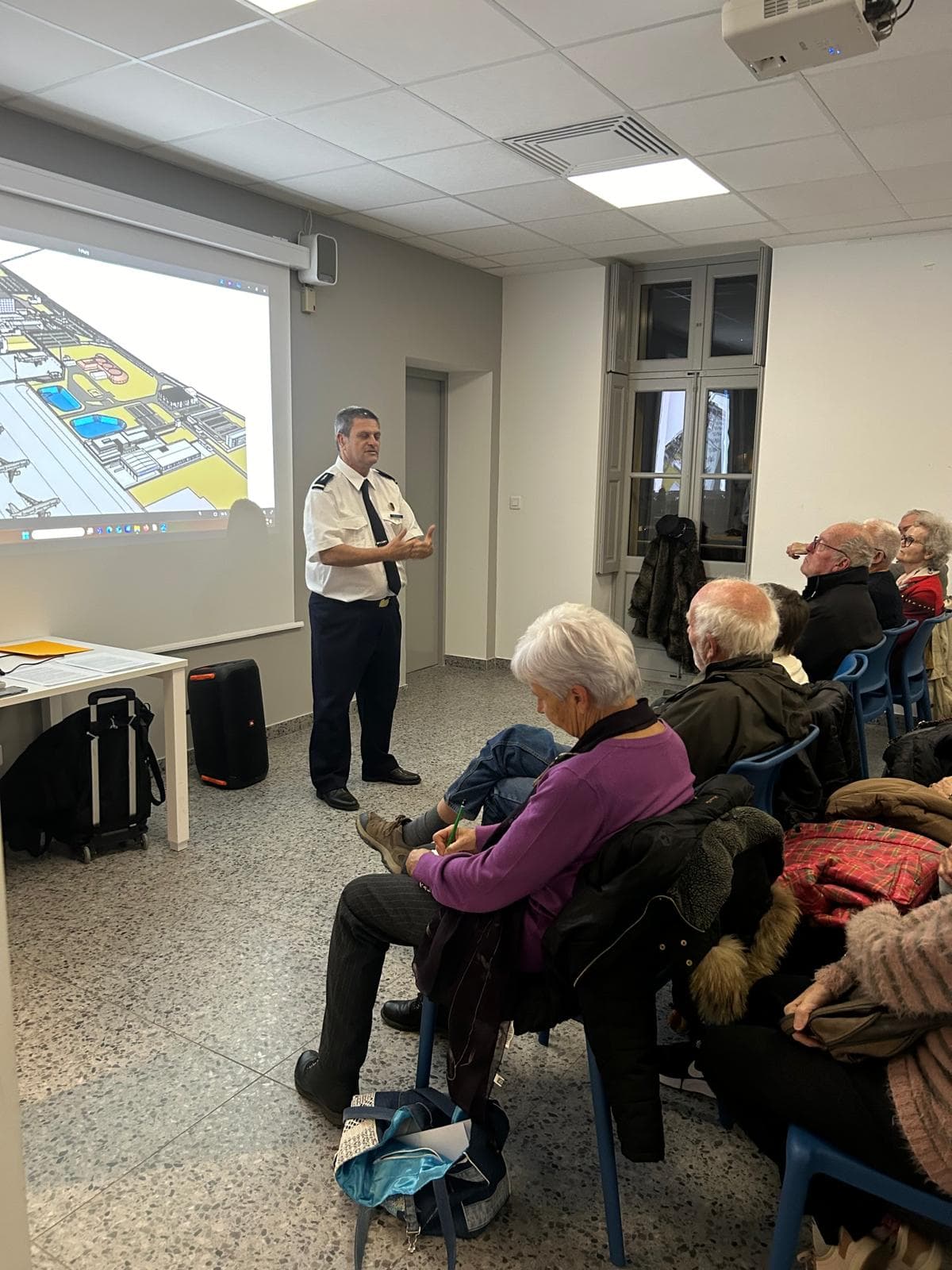 Conférence : l'aéronautique à Istres_Istres