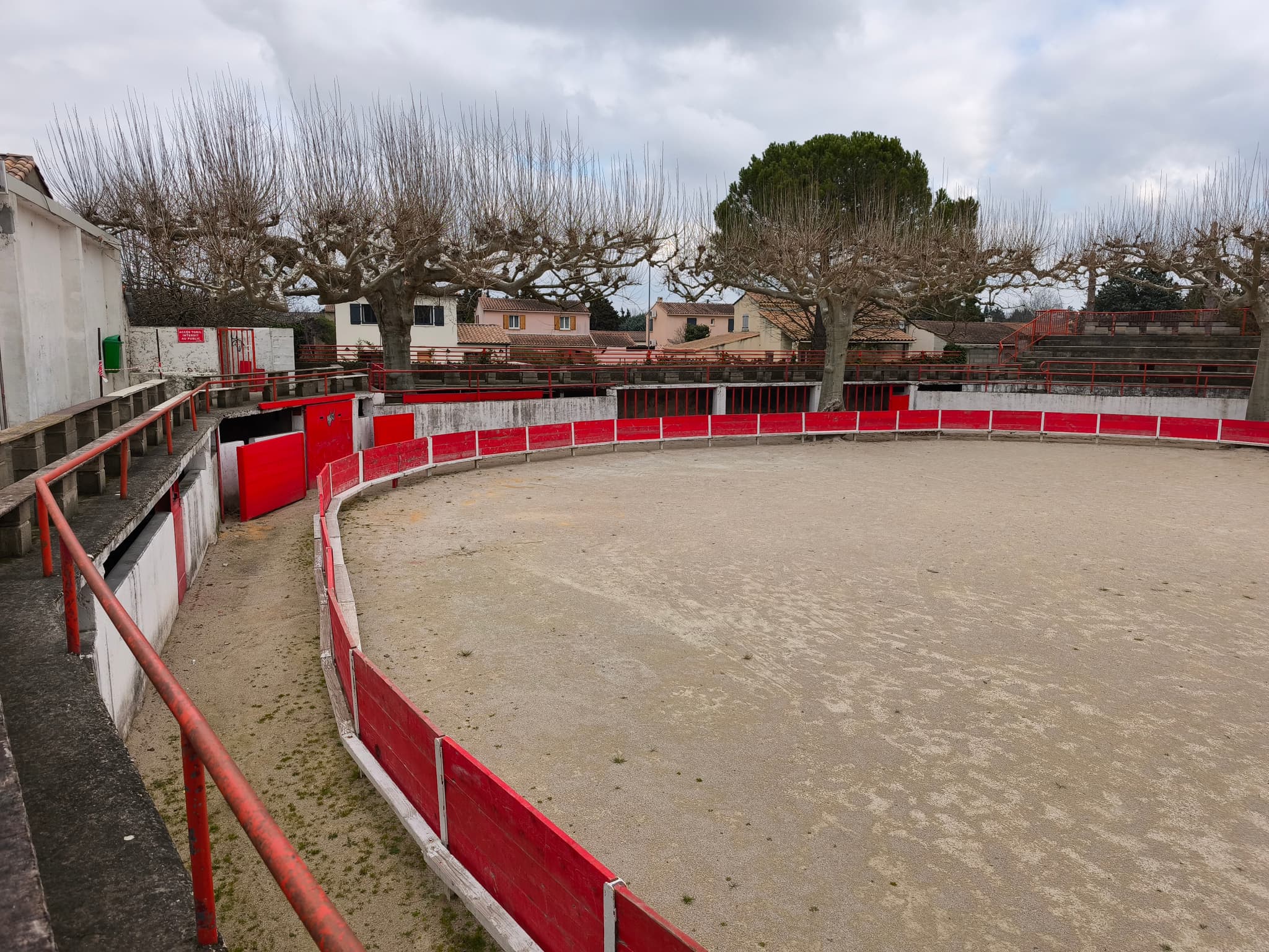 Arènes Francis Chaine - Paluds de Noves_Noves