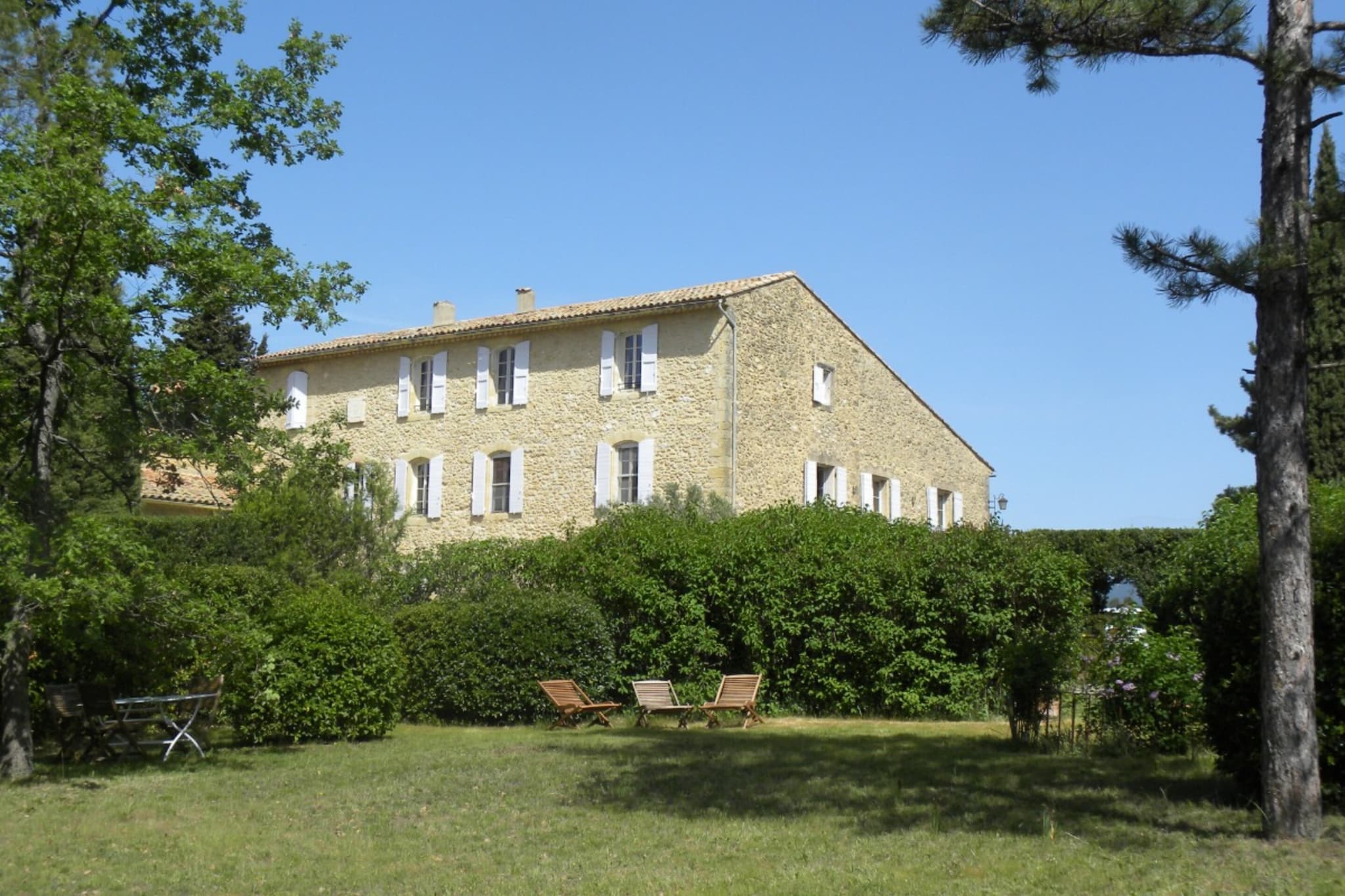 Domaine de MESSERY