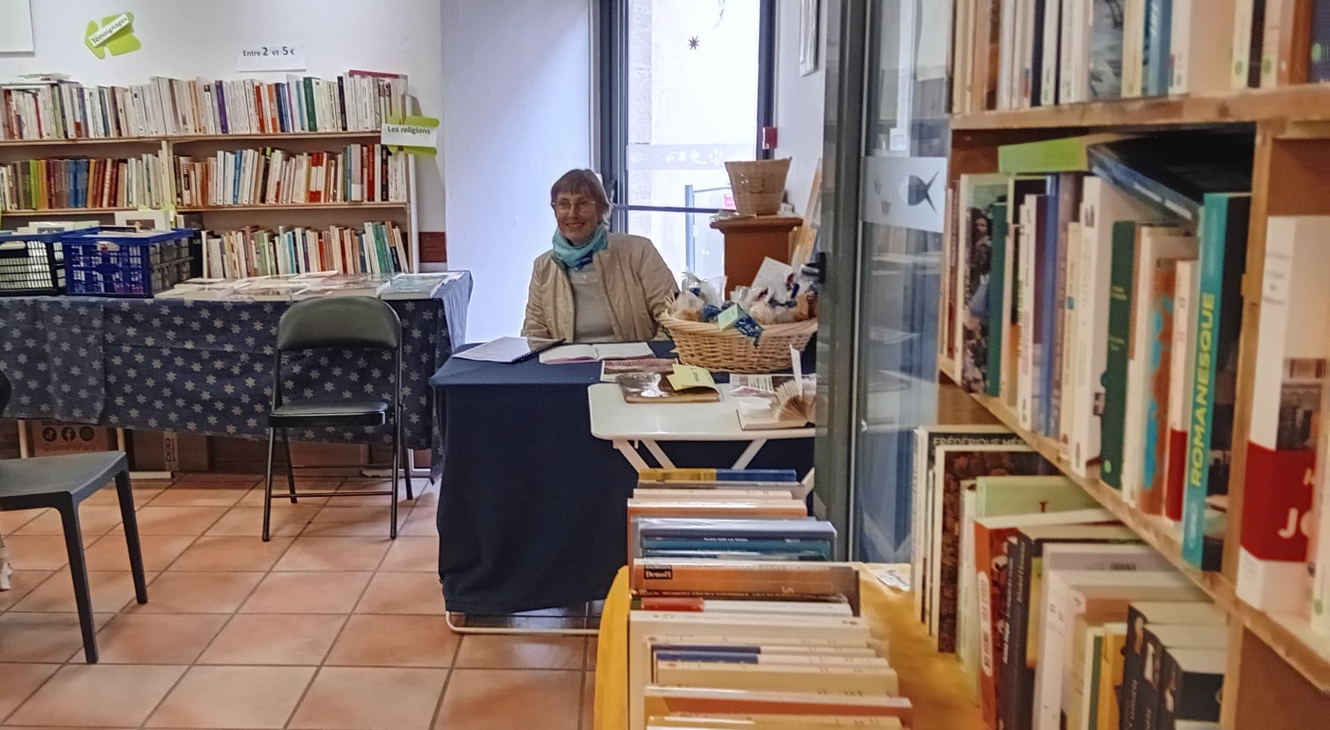 Braderie solidaire de livres_Aix-en-Provence