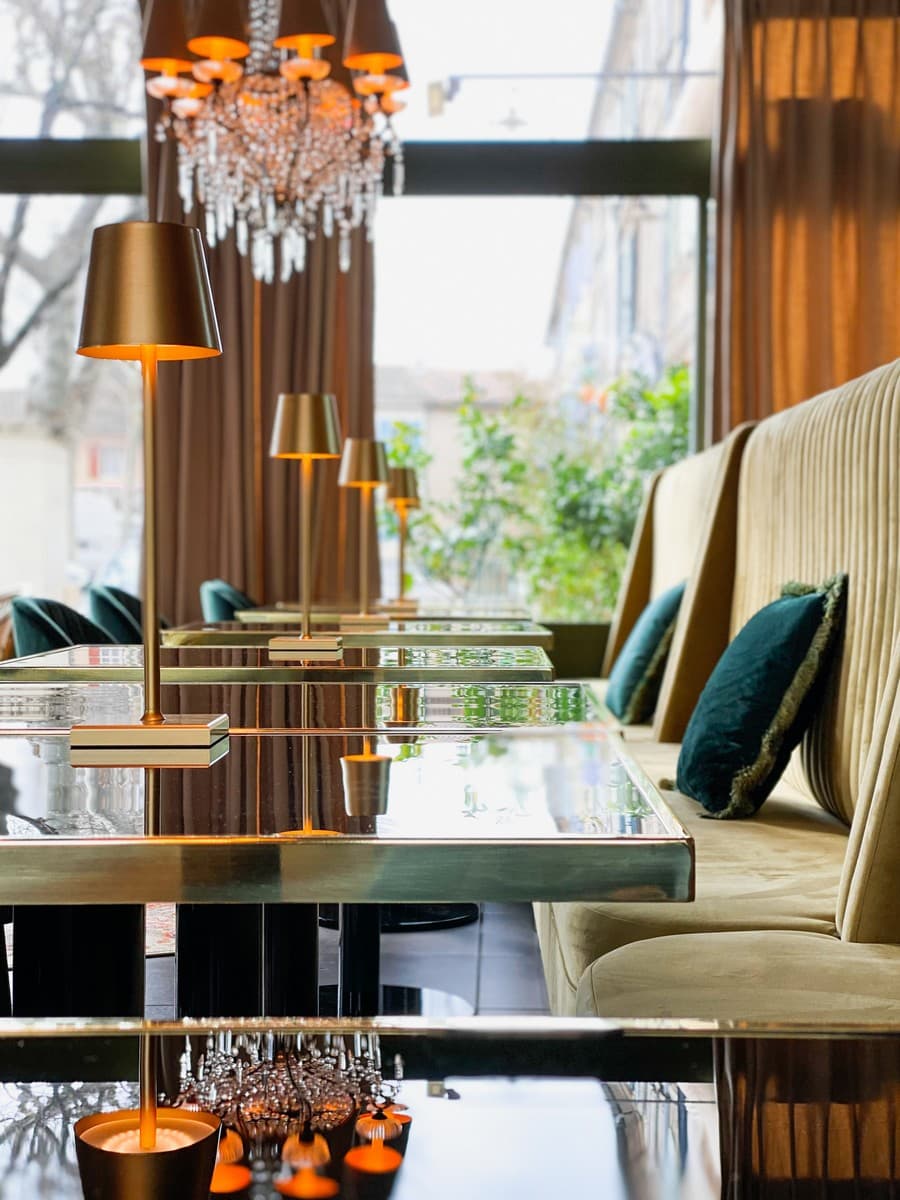 Le Café de la Place ambiance