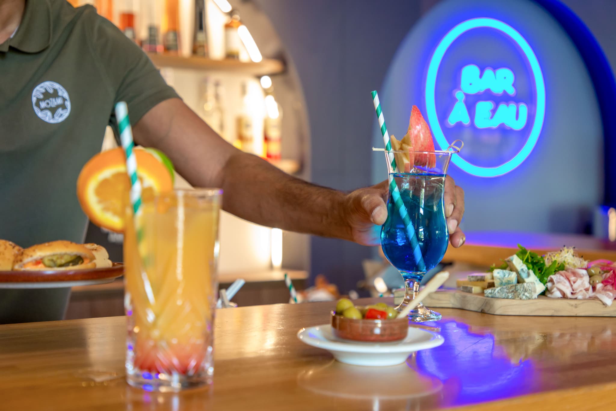 Bar