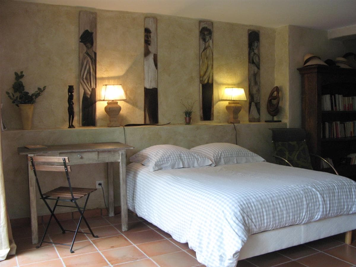 5-181 CHAMBRE