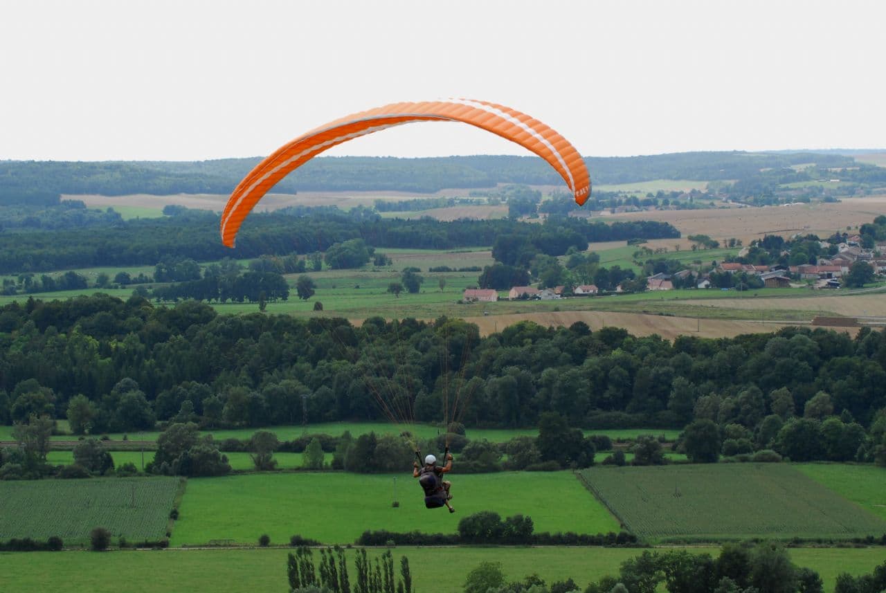 champagne 52 loisirs aeriens parapente phl 4511._4