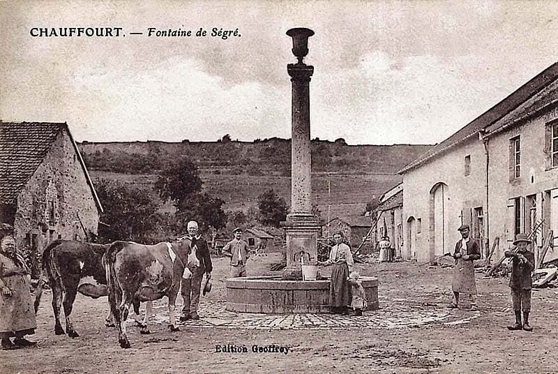Carte postale de la fontaine de Chauffourt