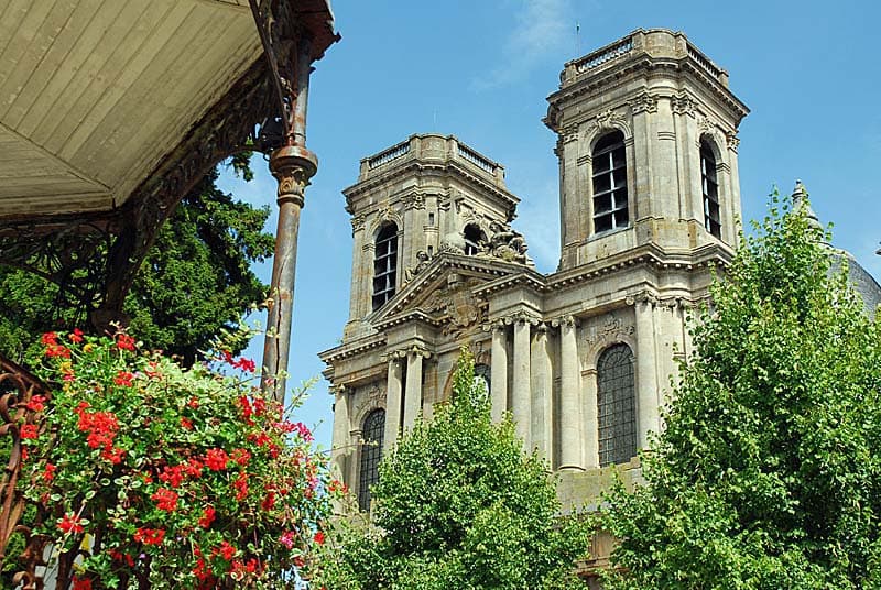 Cathédrale Saint-Mammes à Langres