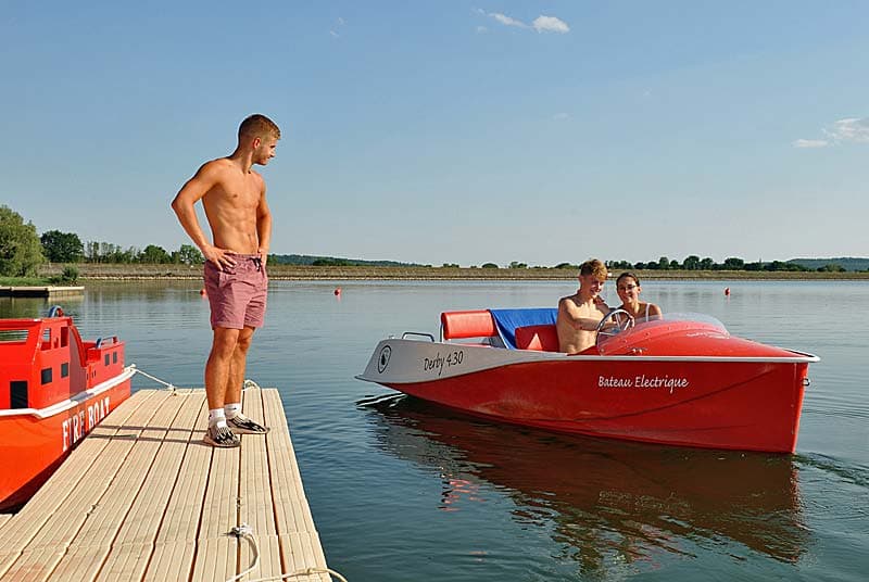 Bateau électrique du lac de la Vingeanne