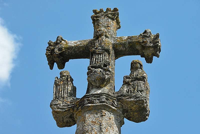 Croix de cimetière de Rivière-les-Fosses