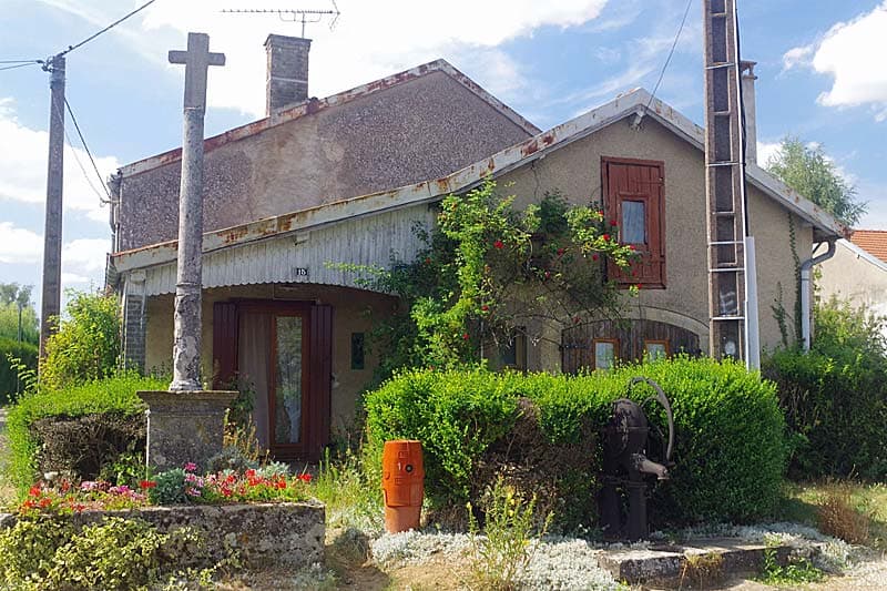 Croix vigneronne à Varennes-sur-Amance