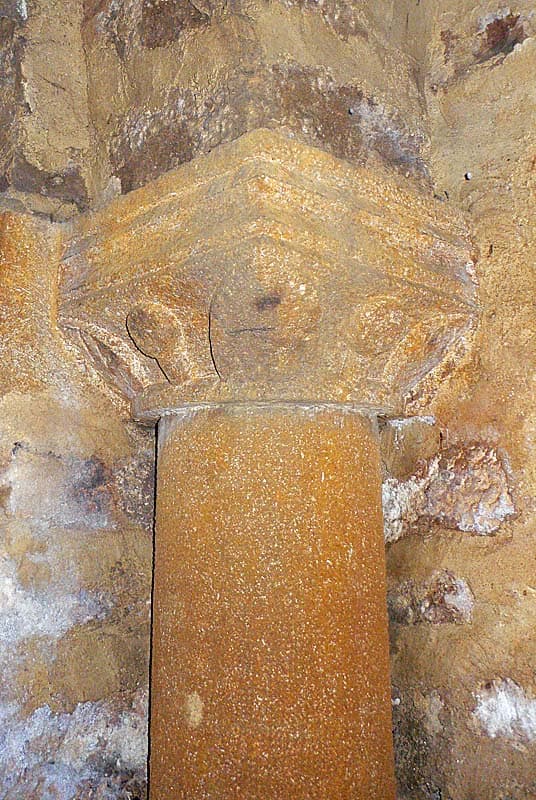 Crypte de l'église de Saints-Geosmes