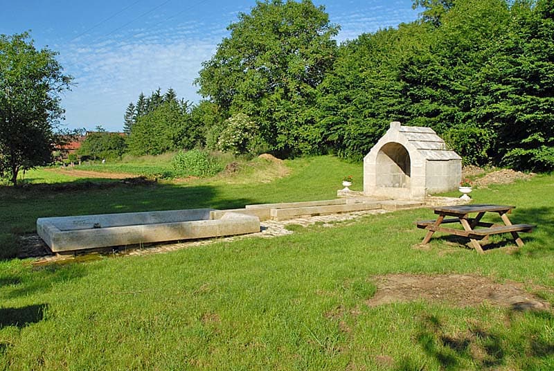 Fontaine de l'Epine à Balesmes-sur-Marne
