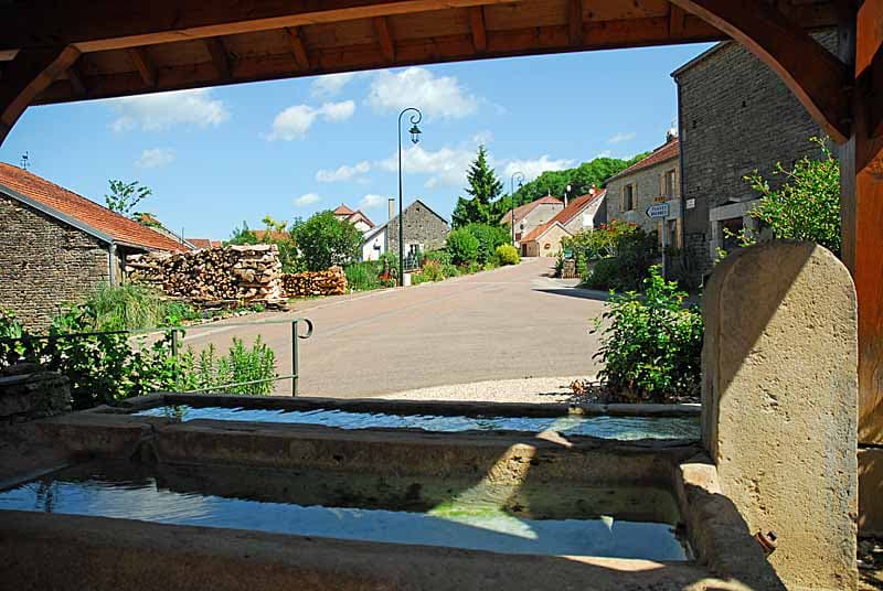 Fontaine du paquis à Orcevaux