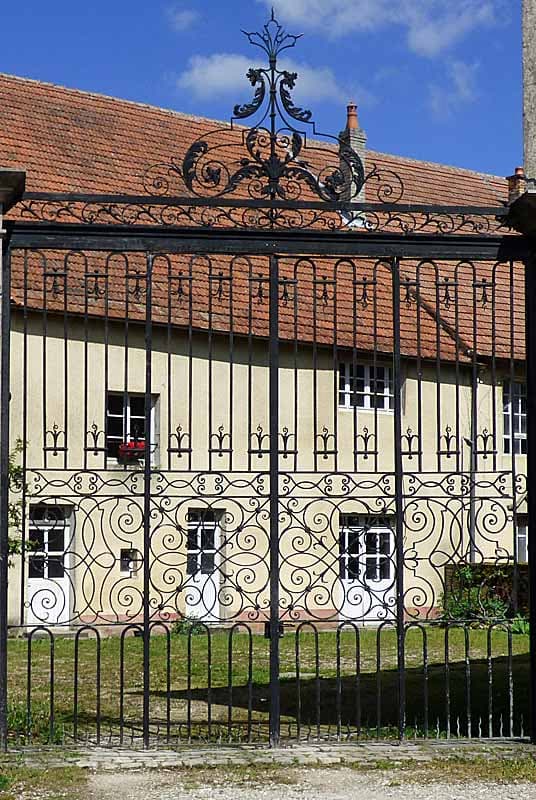 Grille du prieuré de Chassigny