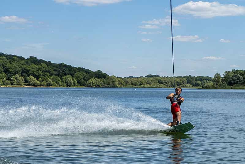 Lake Park - wakeboard au lac de la Liez