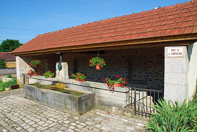 Lavoir d'Orbigny-au-Val