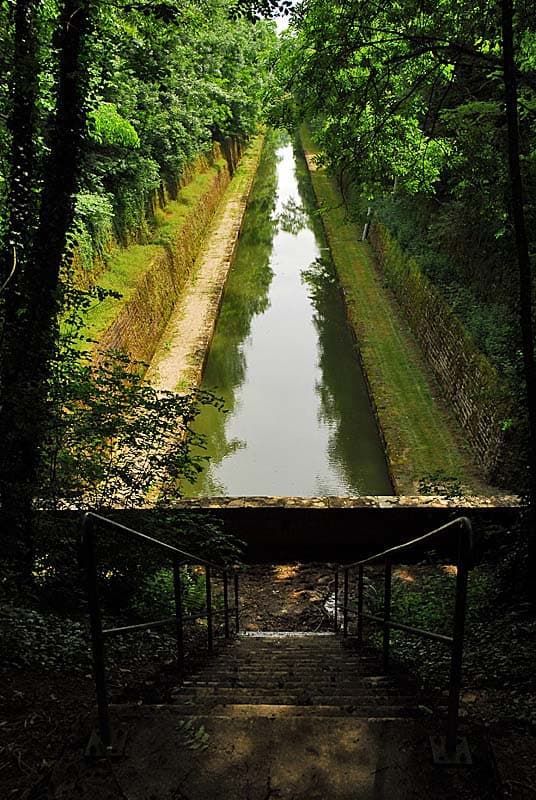 Tunnel du canal entre Champagne et Bourgogne à Noidant-Chatenoy
