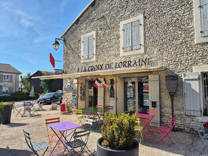 A la Croix de Lorraine