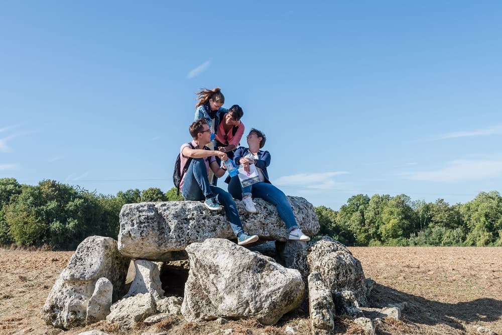 Dolmen de Vauxrezis < Vauxrezis < Aisne