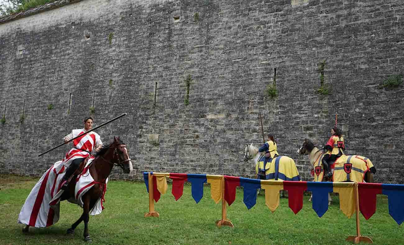 Fêtes Médiévales 2025 I < Laon < Aisne < Picardie