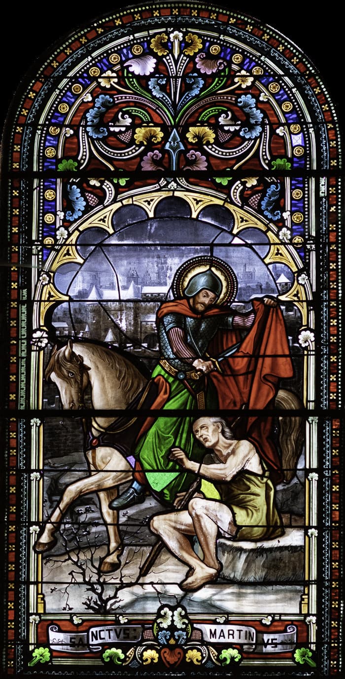 Exposition de photographies, présentation de vêtements anciens et ouverture de l’église au public.