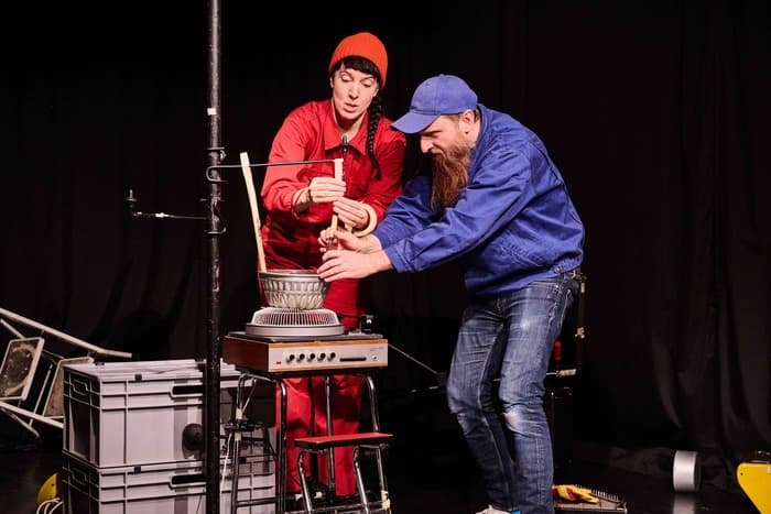 Animation jeune public : robot / festival et pop! au château