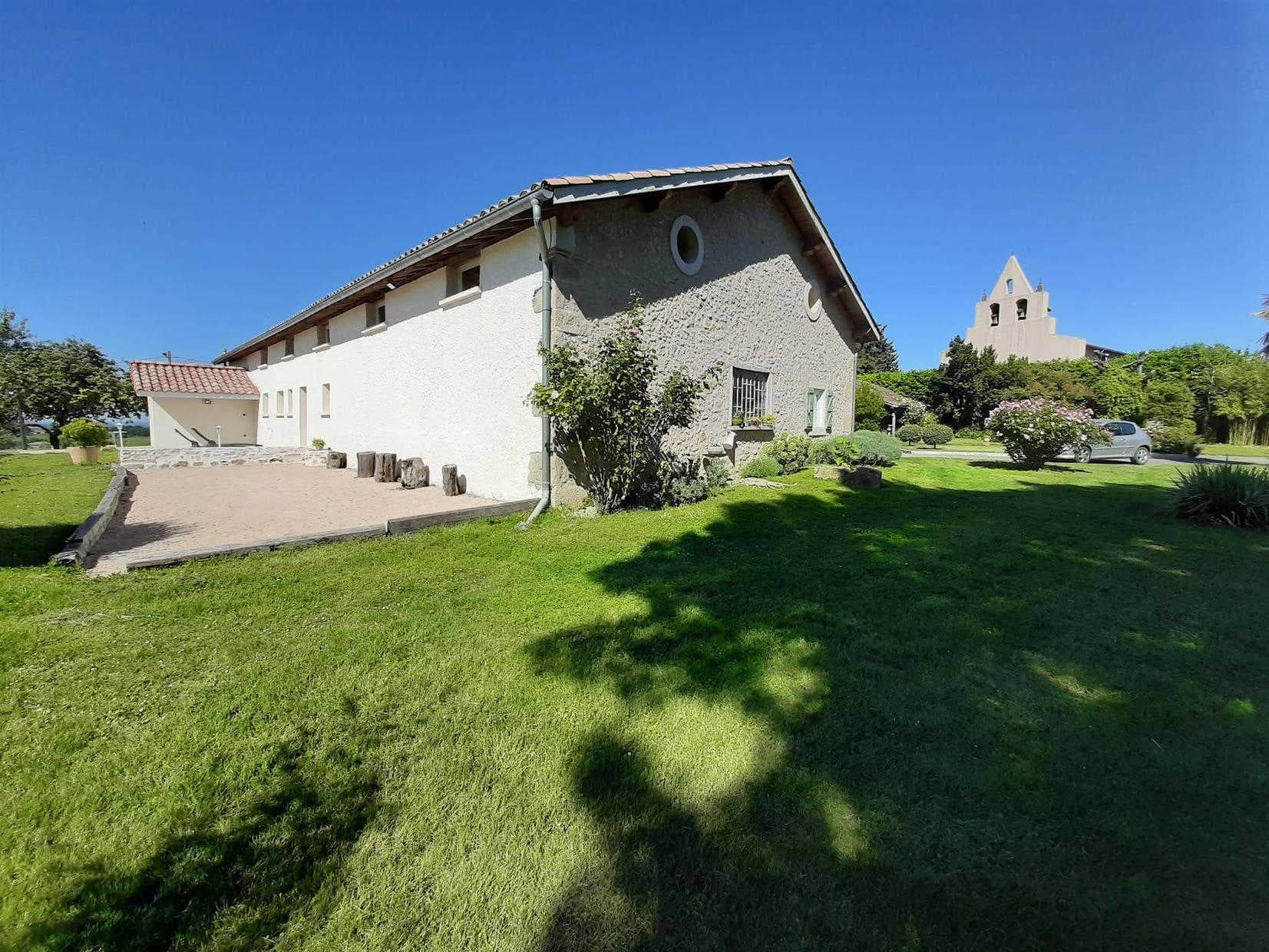 Les Coteaux