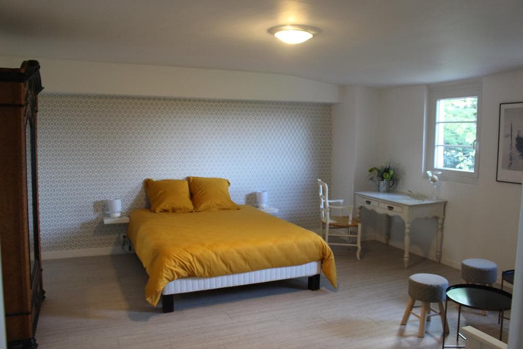 Chambre-Chateau-La-Loge-VILLEMATIER