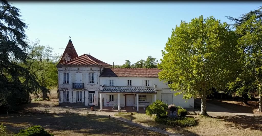 Exterieur-Chateau-La-Loge-VILLEMATIER