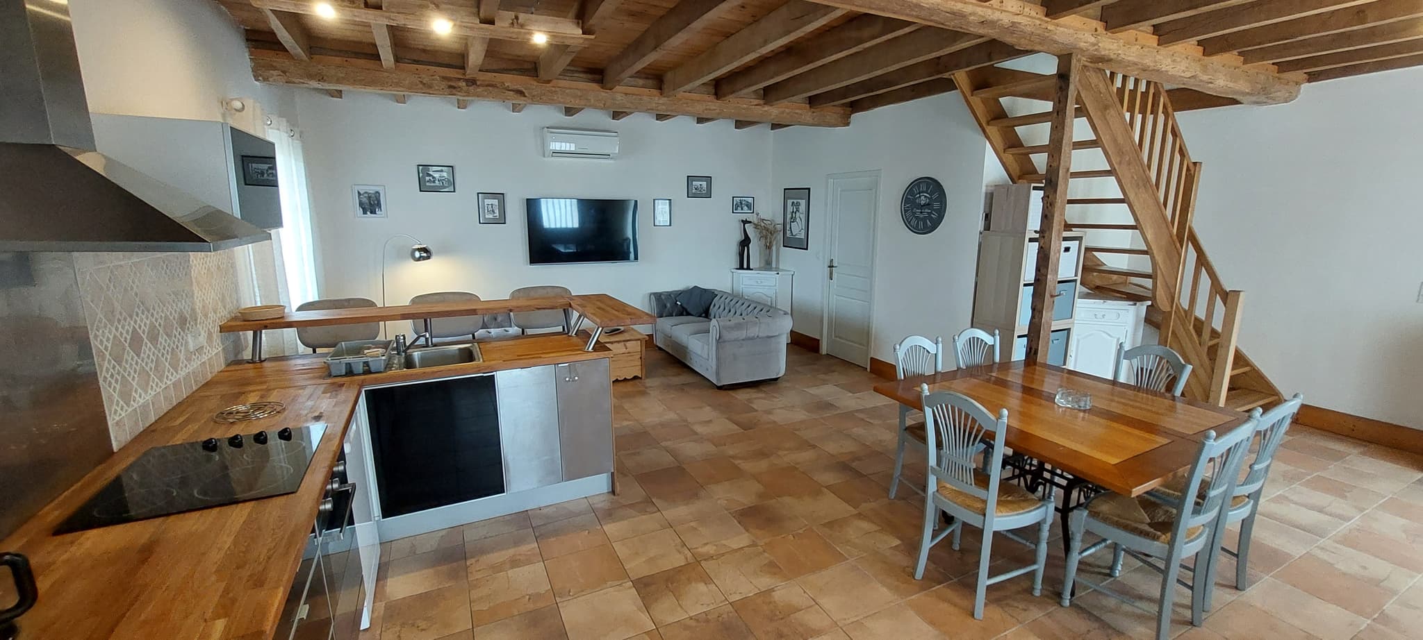 Gite le Magnolia - Cap de Coste - Cuisine Saint Frajou - Comminges Pyrénées