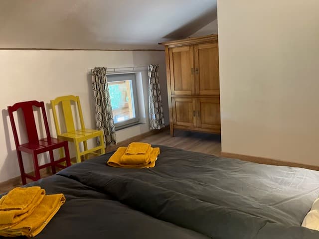 La Petite Maison - Anan -La chambre parentale - Comminges Pyrénées