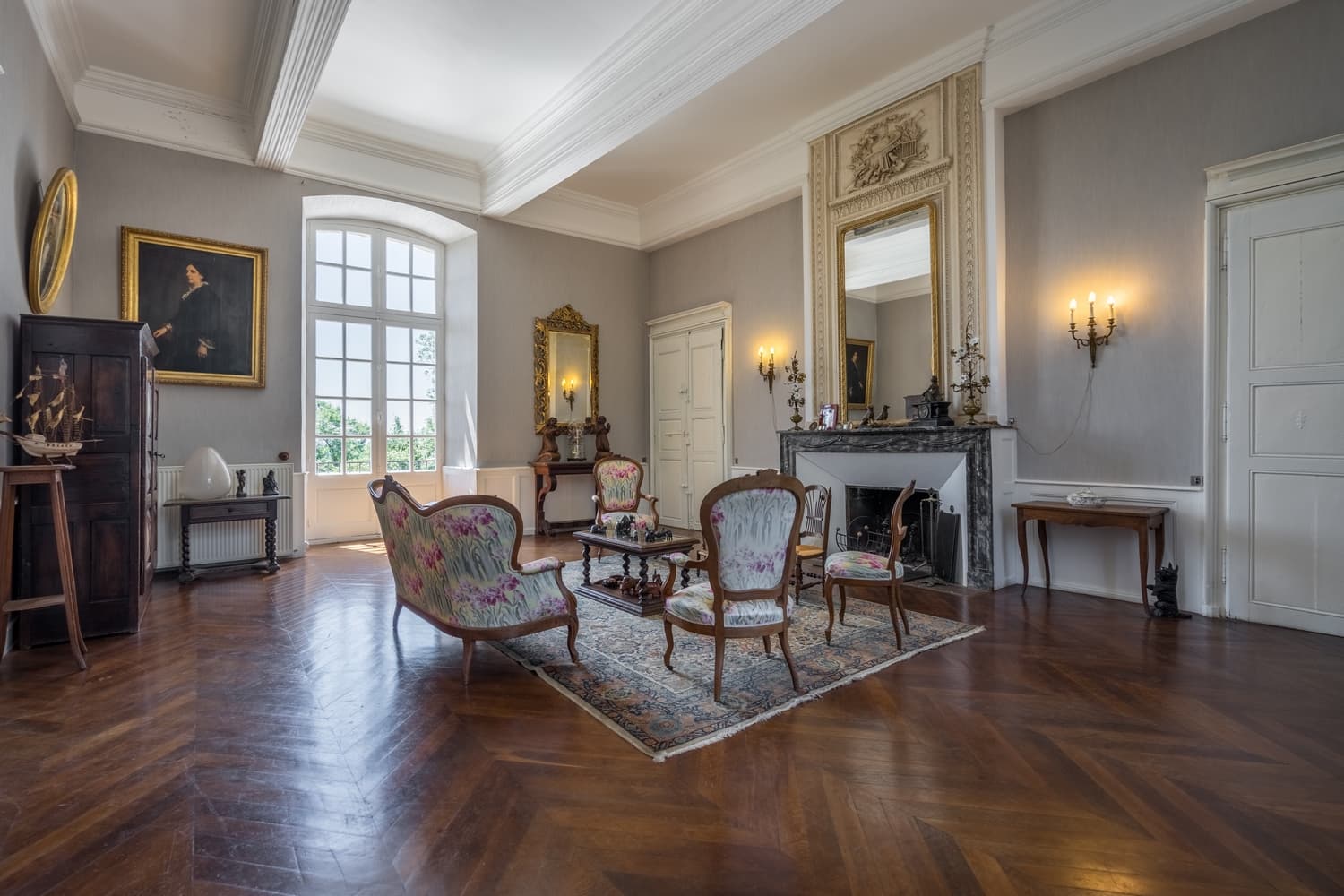 chateau 6 VARENNES