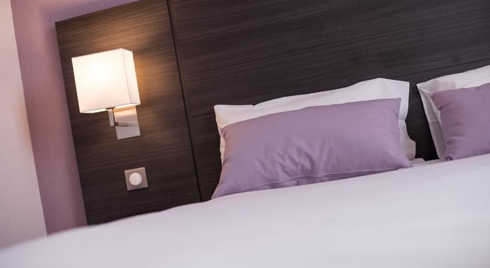 detail chambre eurocentre CASTELNAU