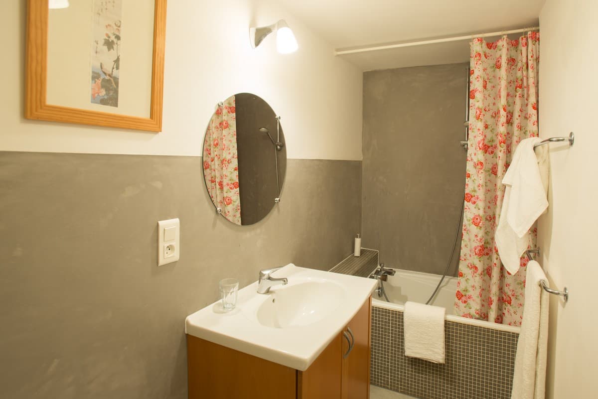 Amandier---badkamer-met-bad-jpg