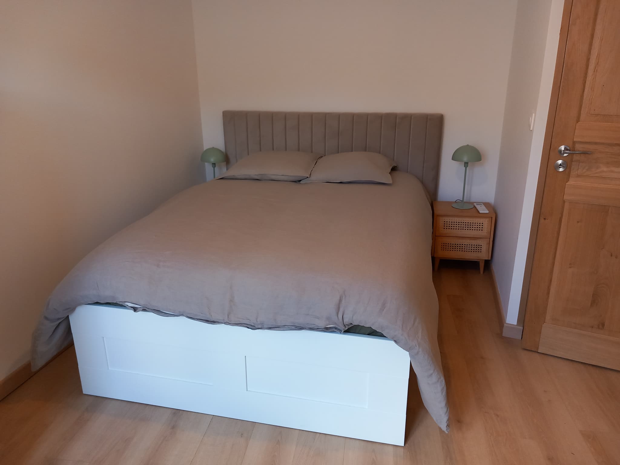 Chambre Queen Size Bed