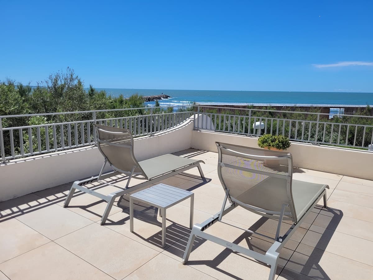 Hotel-La-Plage--Gde-Motte-M.HESS-OTC3M-24-