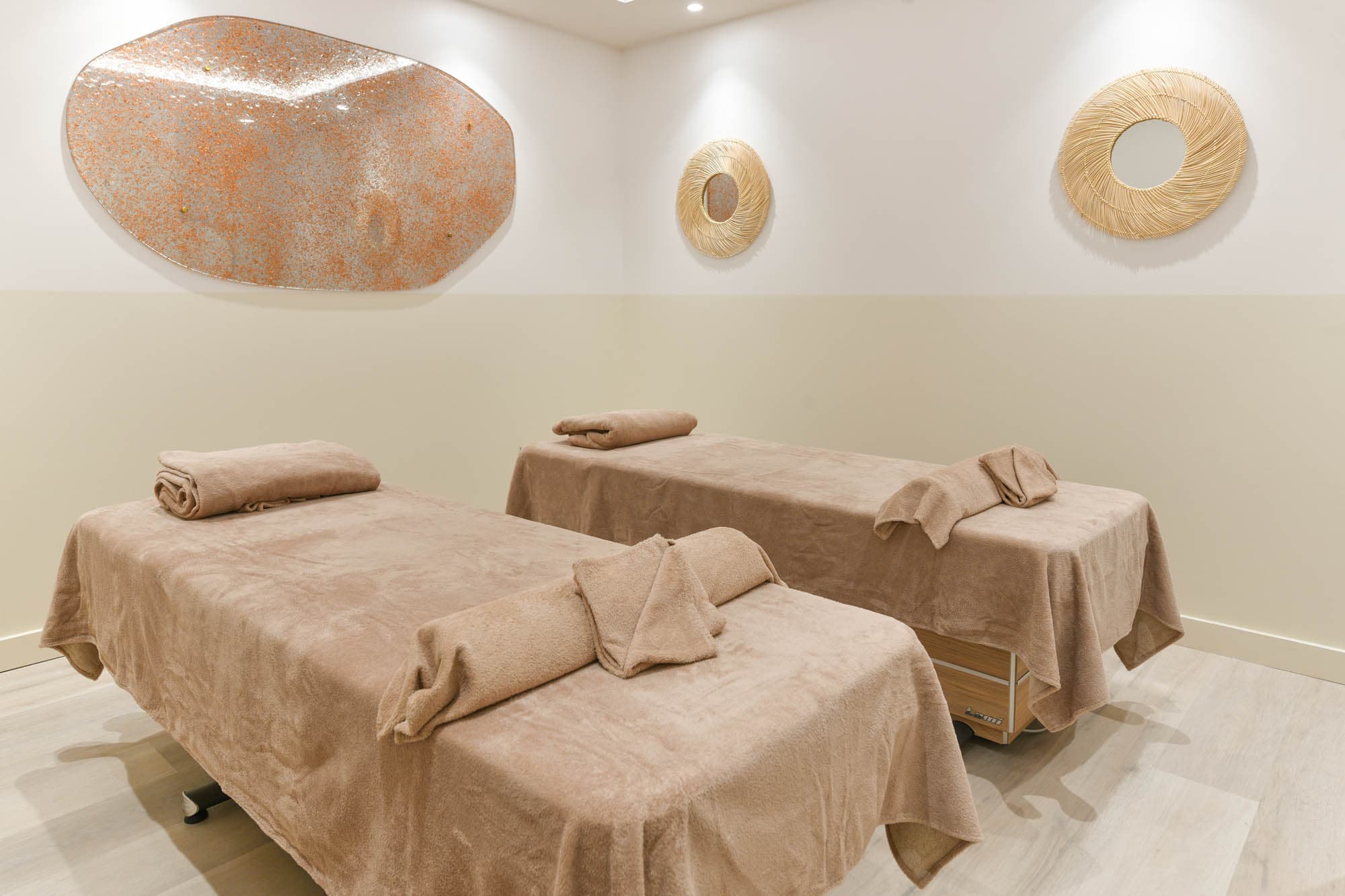 SALLE-DE-SOINS-DOUBLE-ESPACE-BIEN-ETRE-HOTEL-PULLMAN-MONTPELLIER-001