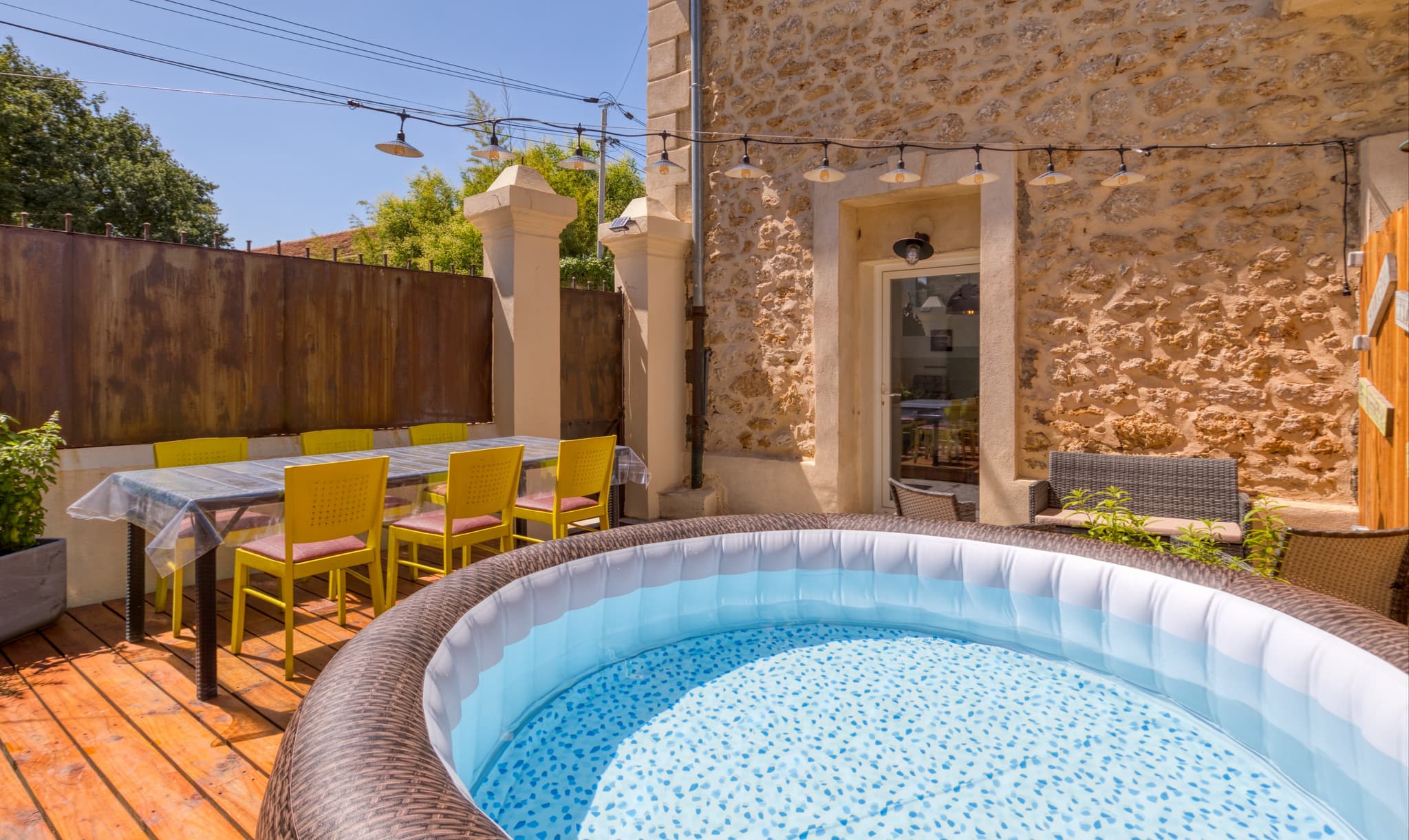 terrasse + spa pour 4