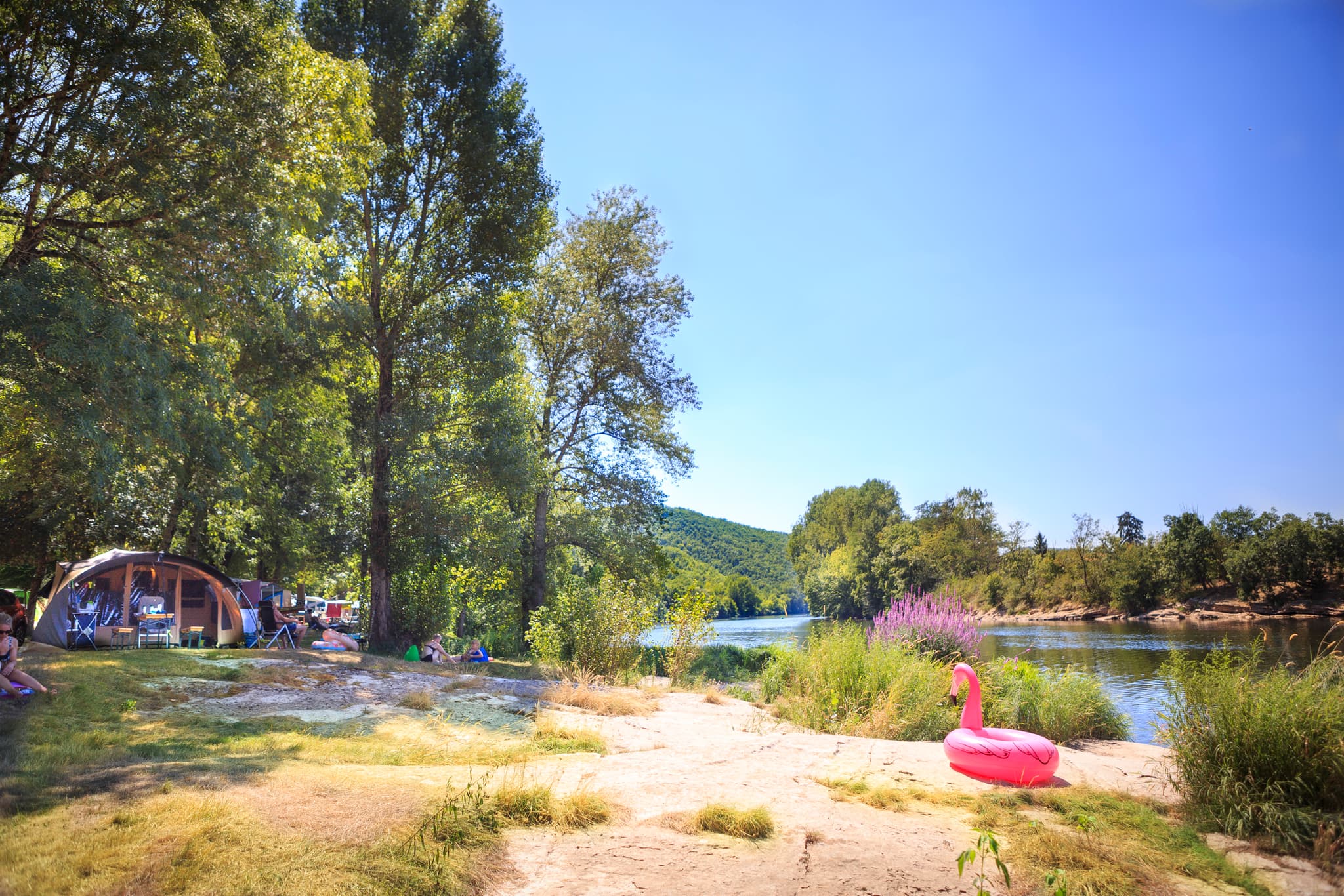 001 Strand, beach, plage, Aan de rivier, Le Clos Bouyssac, on the bank of the river, au bord de la rivière, am Ufer des Flusses