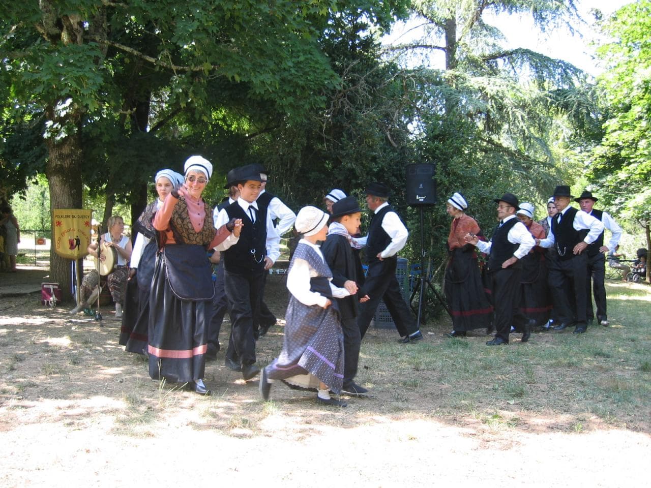 19.08.25 Begoux Folklorique