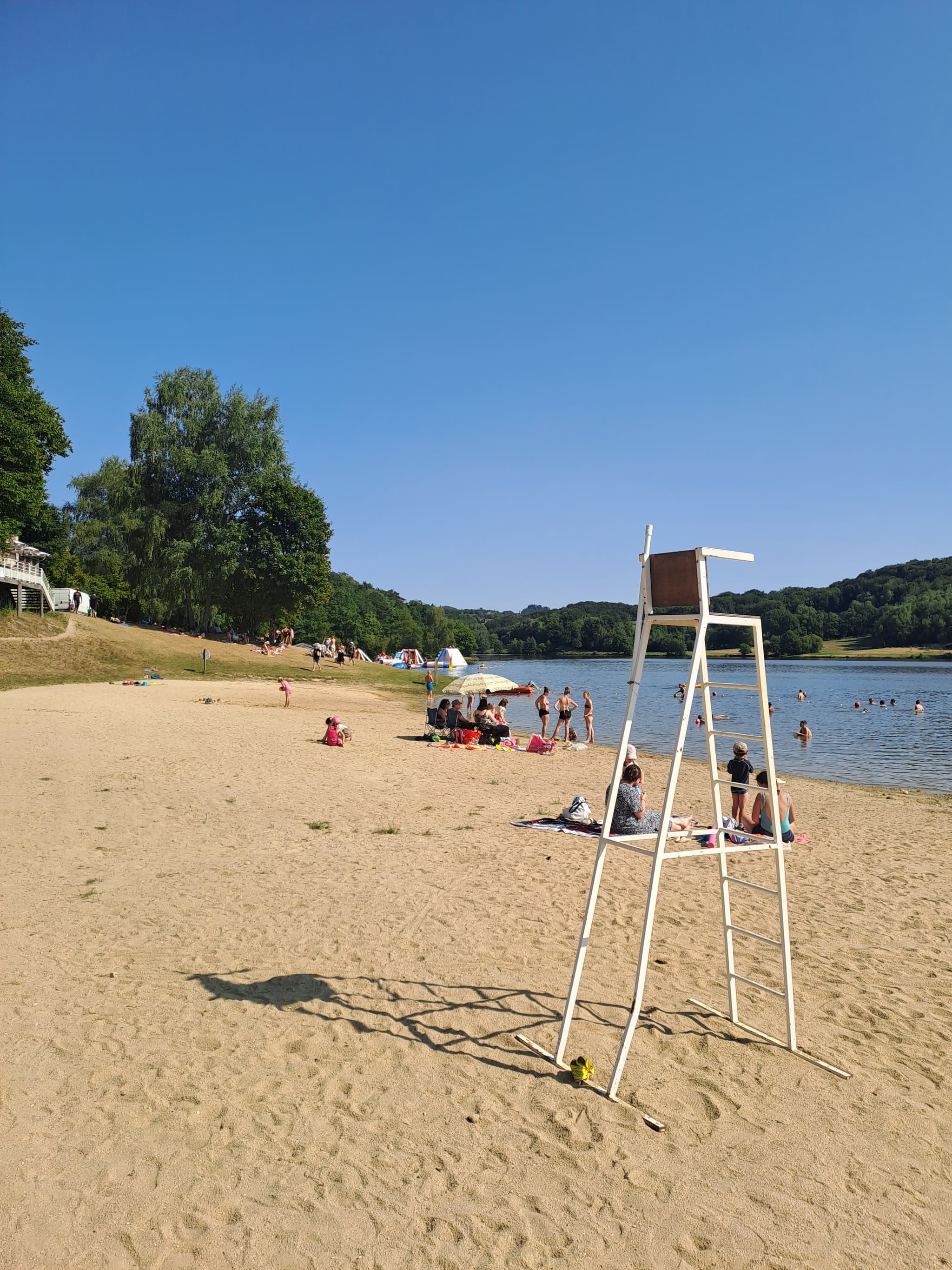 Plage du lac du Tolerme