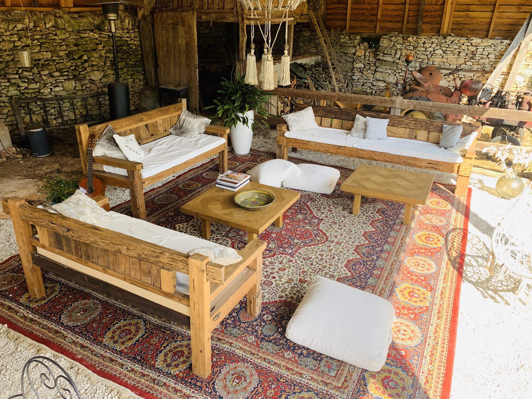 outside lounge
