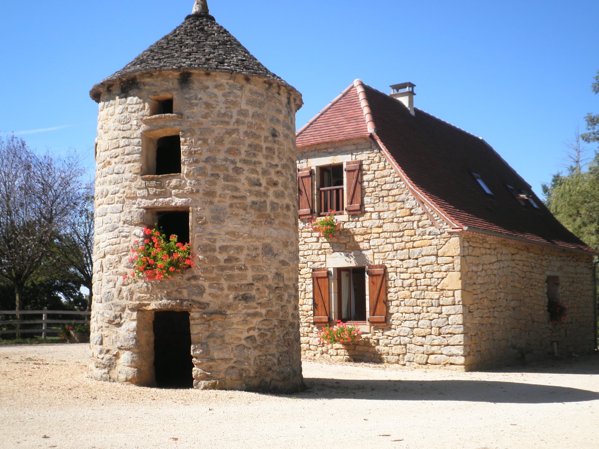 Gîtes de La Tour *** Extérieur