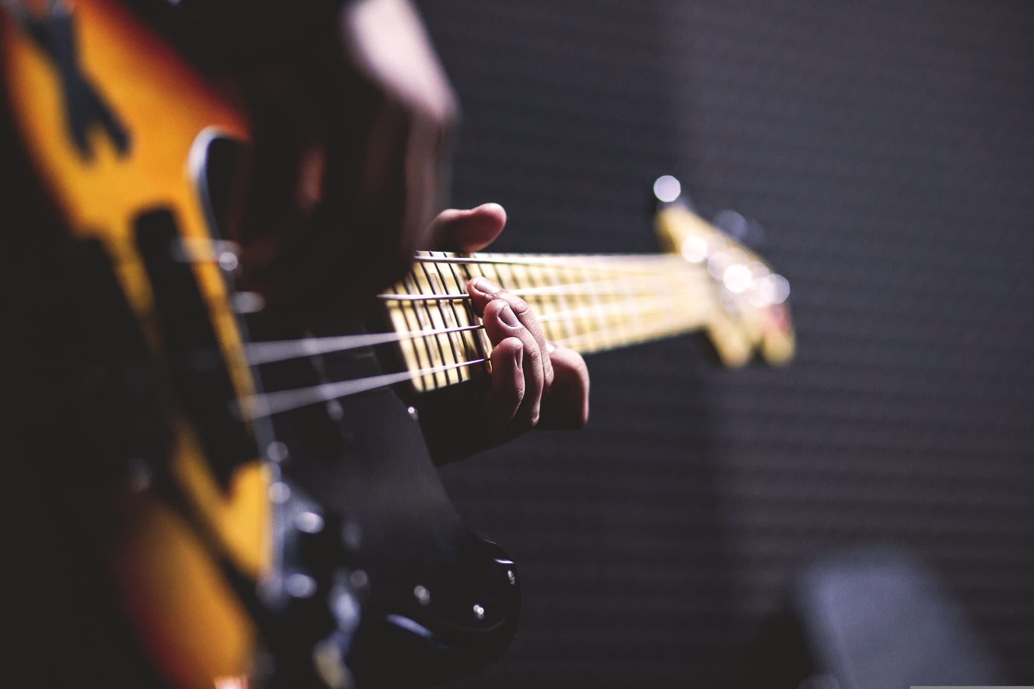 Bass-guitar