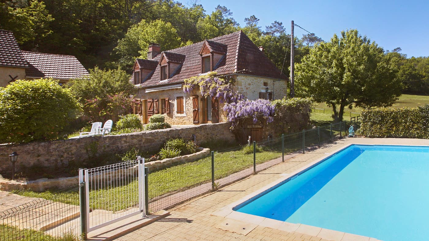 Gite le Citronnier-vue de la piscine