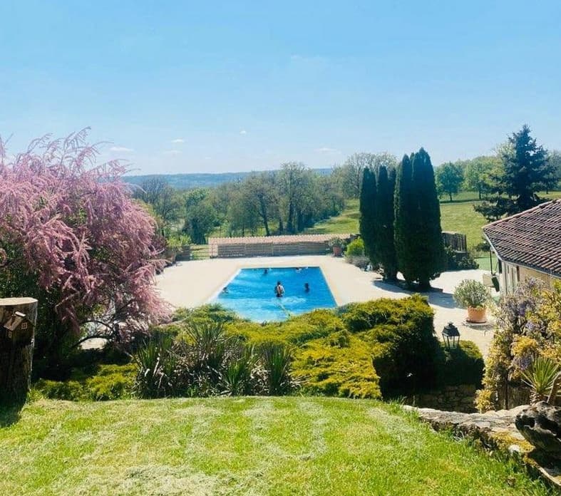 piscine rectangulaire et vue