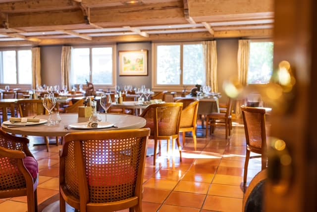 Salle à manger chaleureuse