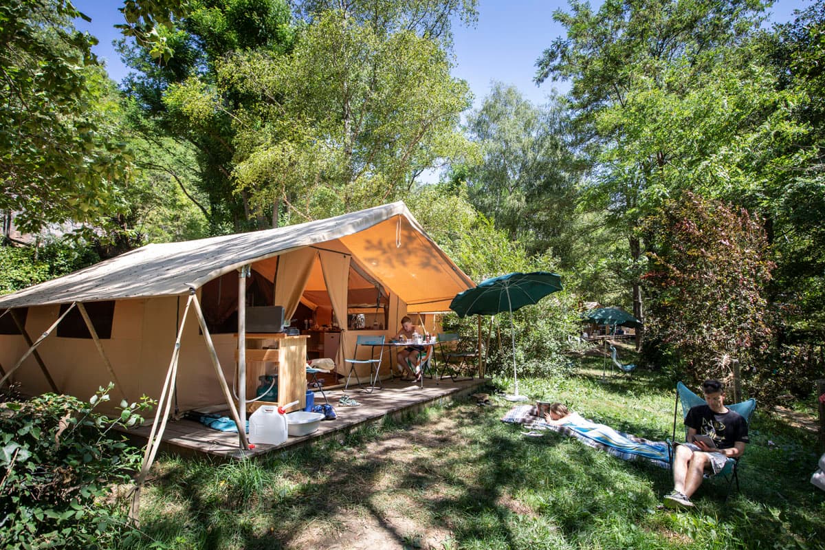 Hébergement : Tente toile & bois