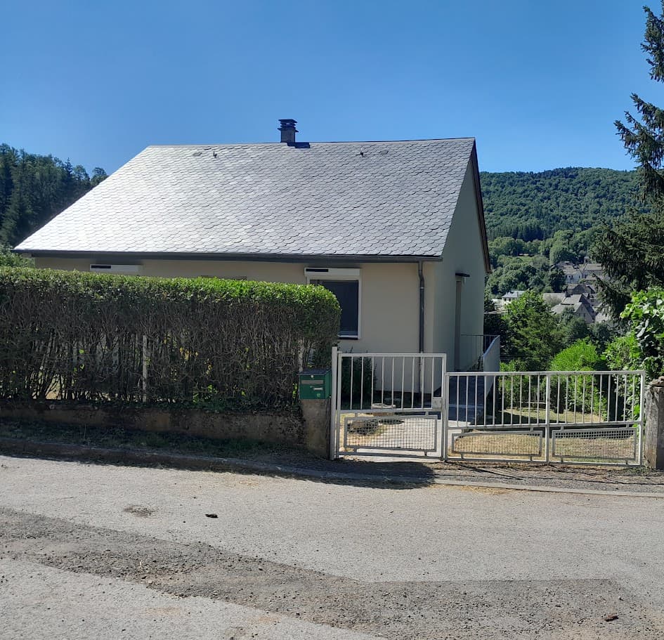 ENTREE DE LA MAISON